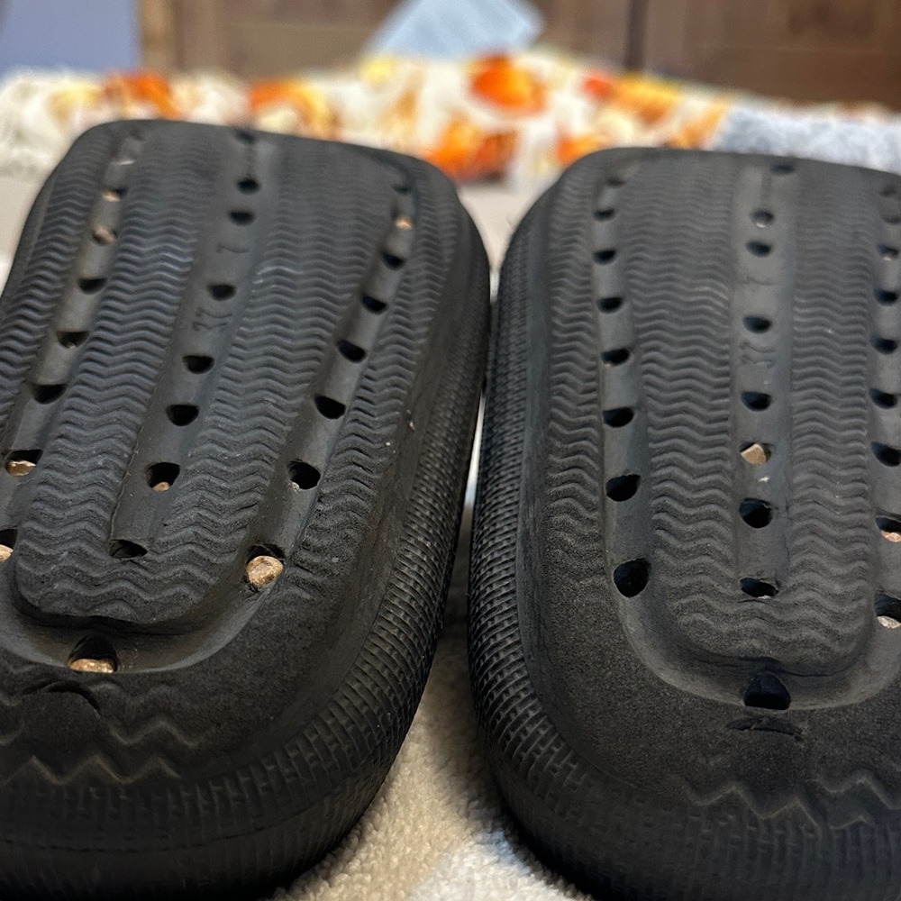 Black Women's Slide Sandals - Picture 4 of 5